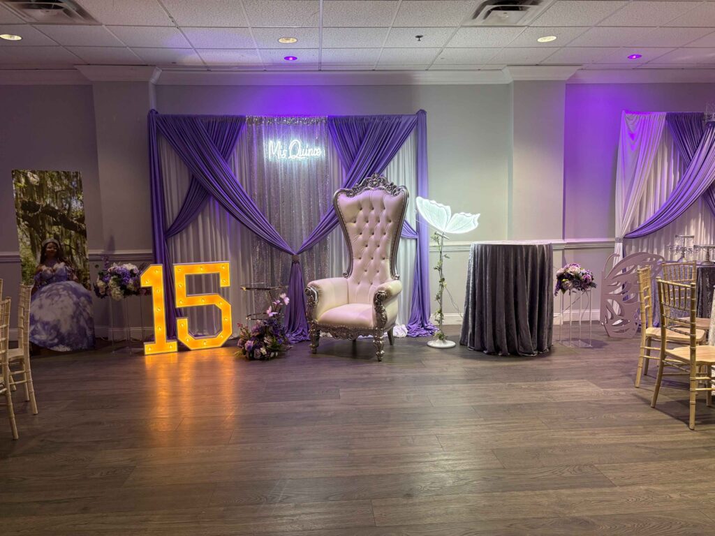 Table setting and floral décor by Amore Events II, Central Florida